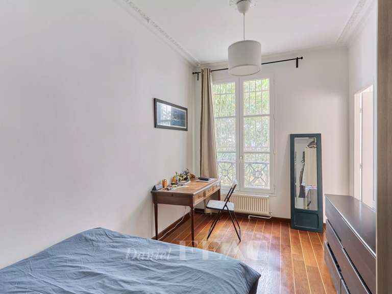 Appartement Paris 9e - 3 chambres - 114m²