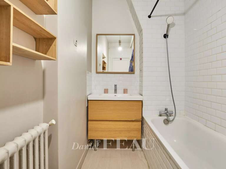 Appartement Paris 9e - 2 chambres - 68m²