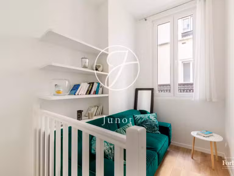 Appartement Paris 9e - 3 chambres - 98m²