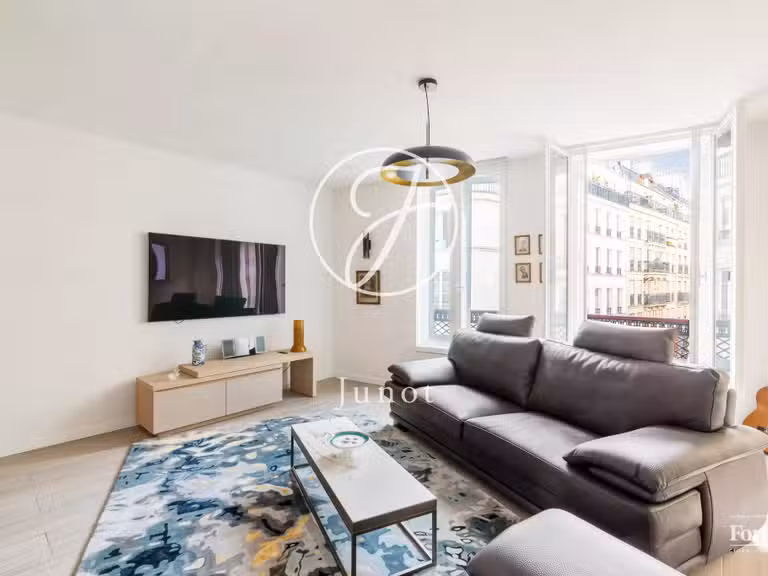 Appartement Paris 9e - 3 chambres - 98m²