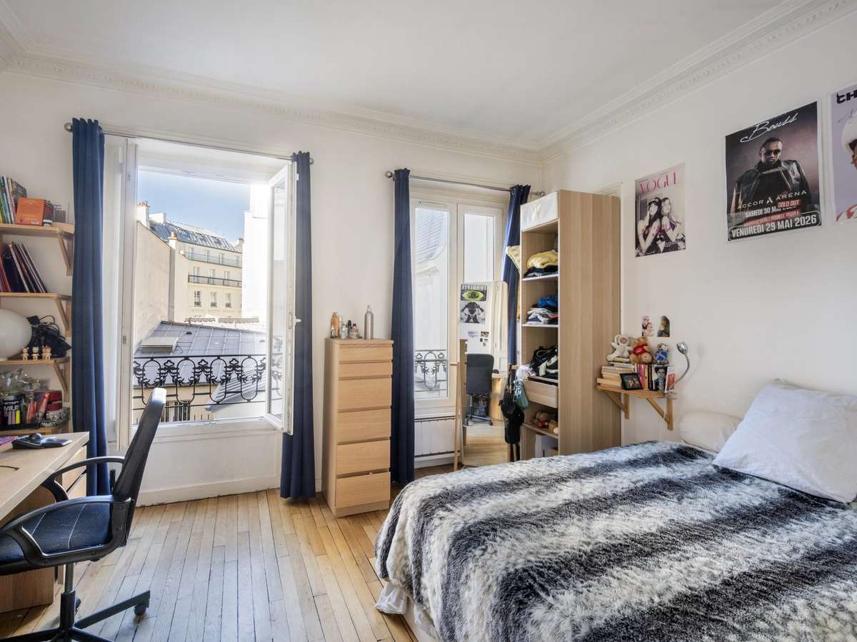Apartment Paris 9e