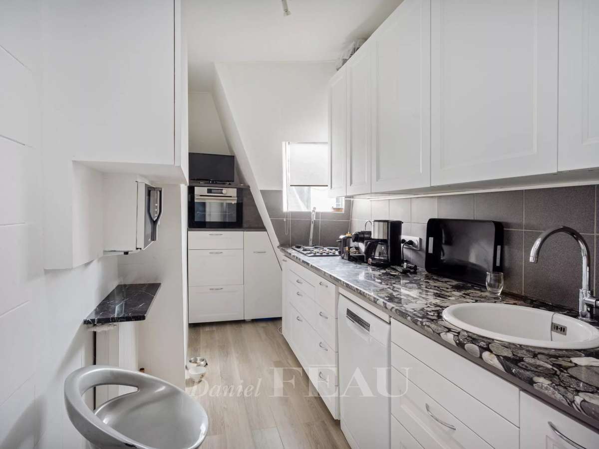 Apartment Paris 9e