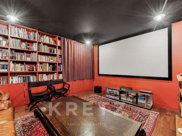 House Paris 9e - 6 bedrooms - 212m²