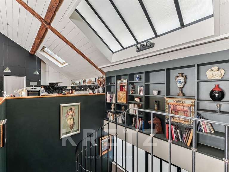 House Paris 9e - 6 bedrooms - 212m²