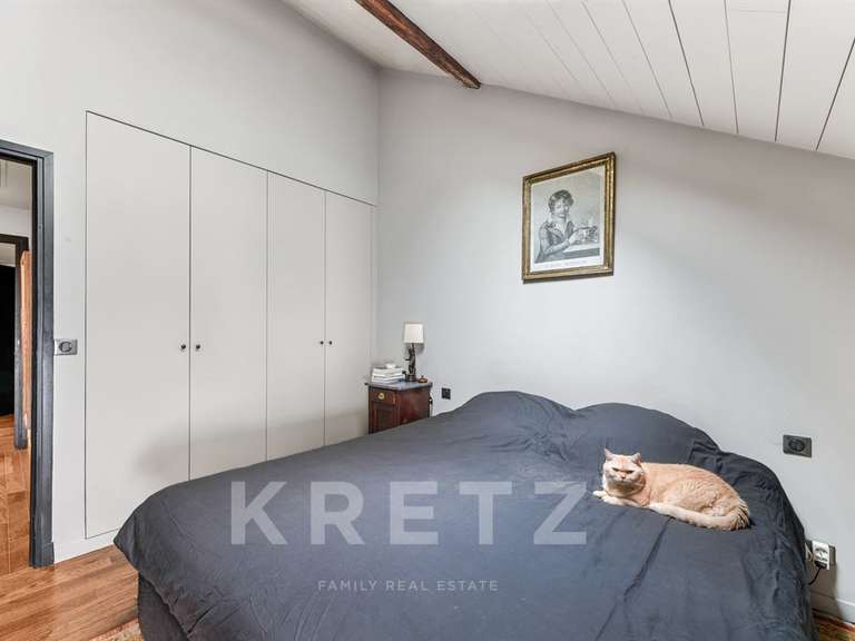 House Paris 9e - 6 bedrooms - 212m²