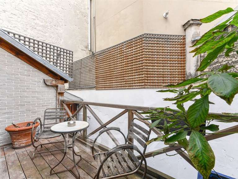 House Paris 9e - 6 bedrooms - 212m²