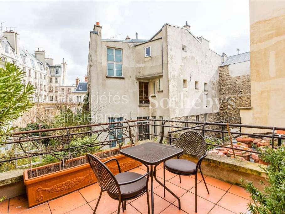 House Paris 9e