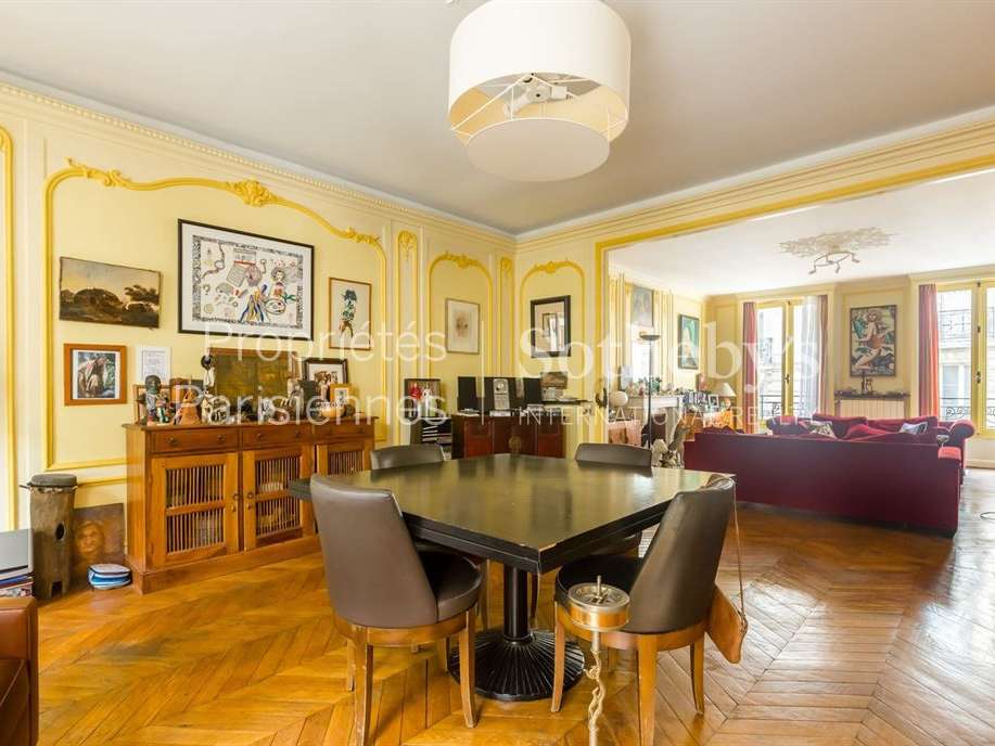 House Paris 9e