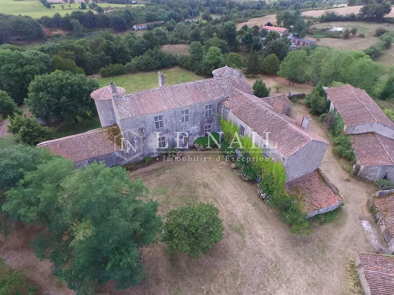 Château Parthenay - 4 chambres - 540m²