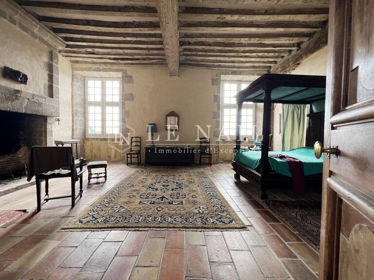 Château Parthenay - 4 chambres - 540m²