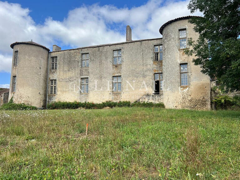Château Parthenay - 4 chambres - 540m²