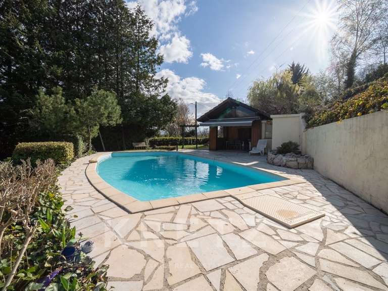 Maison Parves et Nattages - 197m²