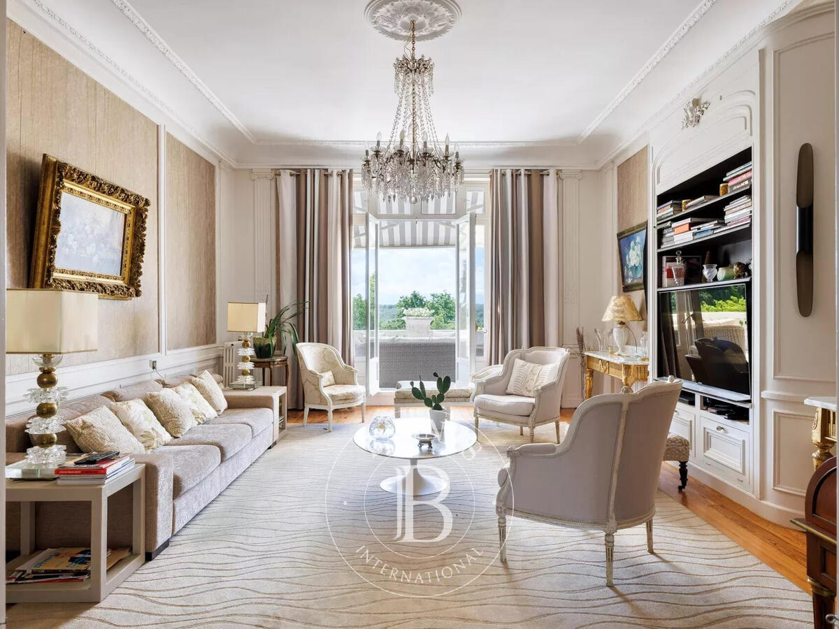 Apartment Pau
