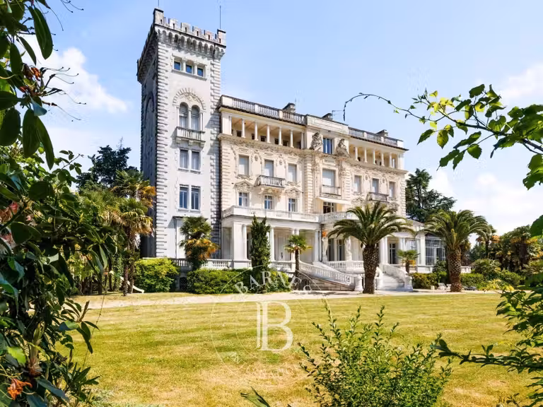 Appartement Pau - 3 chambres - 366m²