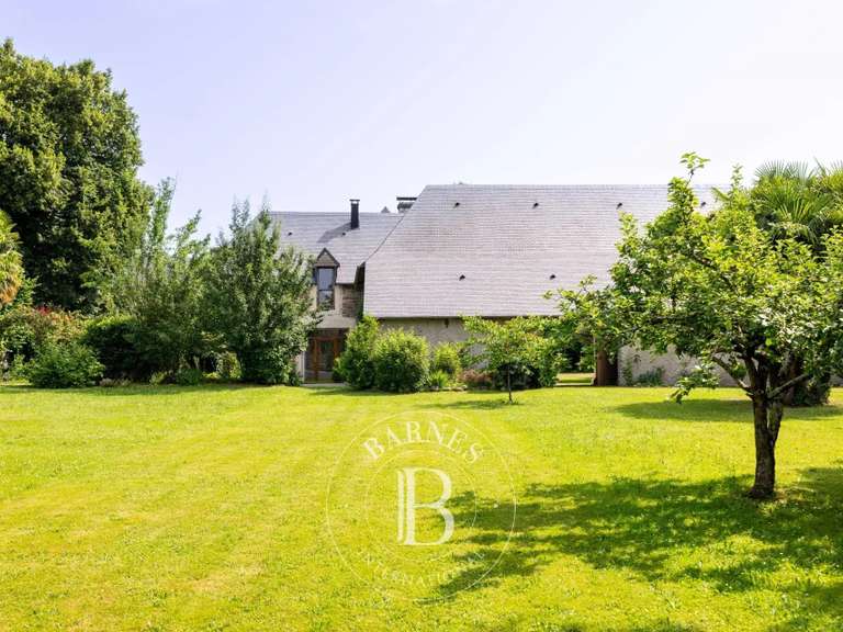 Maison Pau - 6 chambres - 767m²