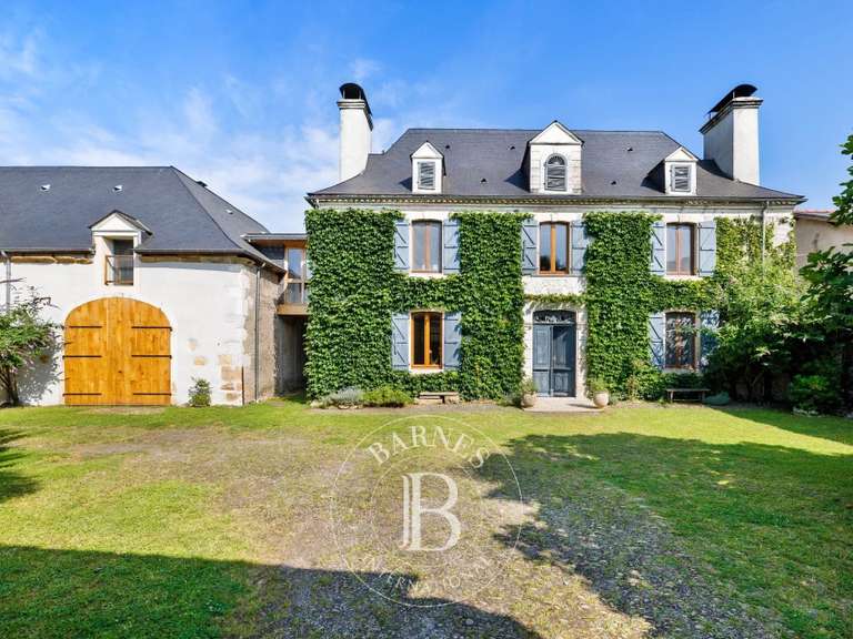 Maison Pau - 6 chambres - 767m²