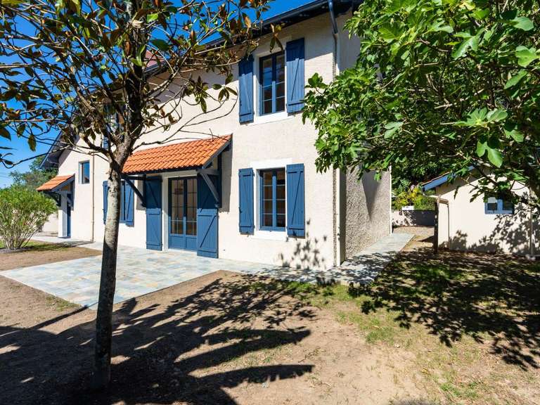House Pau - 4 bedrooms - 156m²