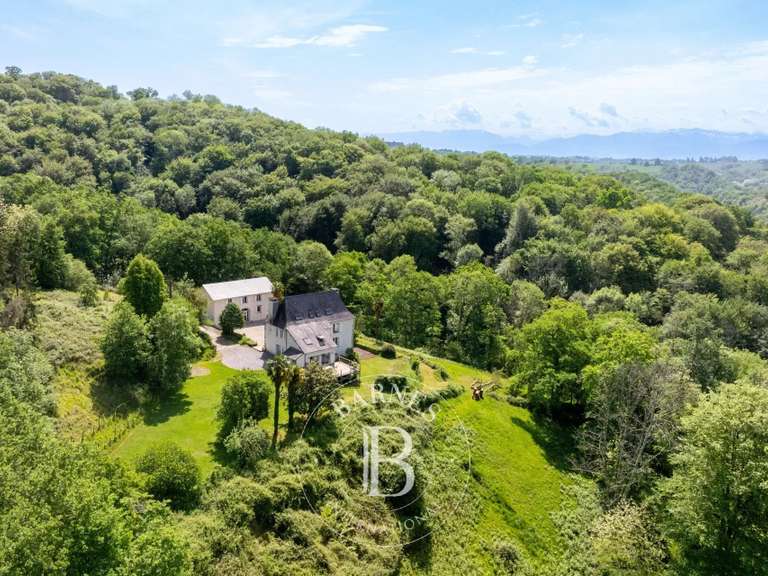 Propriété Pau - 12 chambres - 208m²