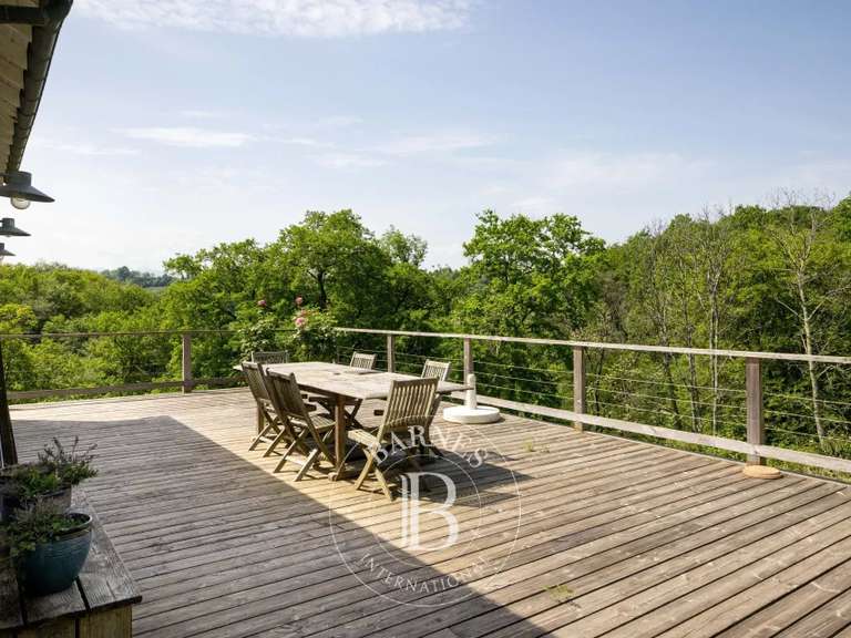 Propriété Pau - 12 chambres - 208m²