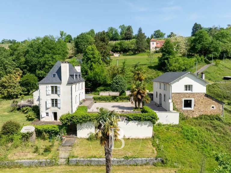 Propriété Pau - 12 chambres - 208m²