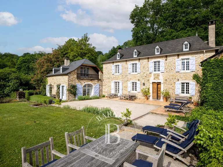 Propriété Pau - 5 chambres - 310m²