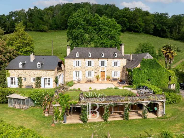 Propriété Pau - 5 chambres - 310m²