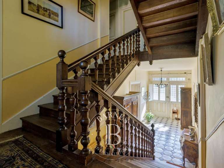 Propriété Pau - 5 chambres - 361m²
