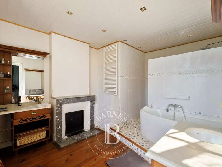 Propriété Pau - 5 chambres - 361m²