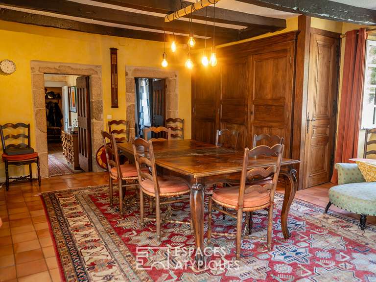 House Peaugres - 8 bedrooms - 472m²