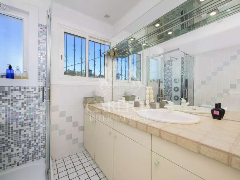 Maison Pégomas - 3 chambres - 124m²