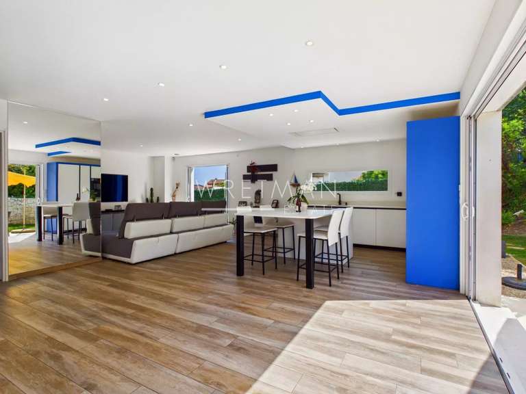 Maison Pégomas - 4 chambres - 160m²