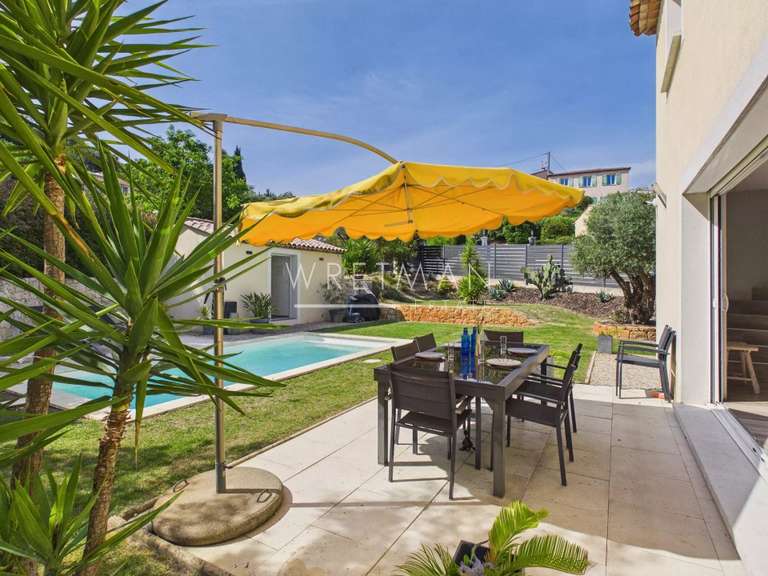 Maison Pégomas - 4 chambres - 160m²