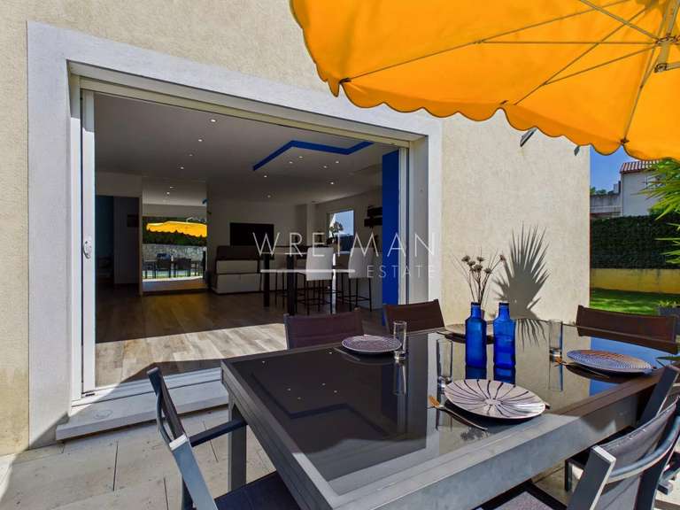 Maison Pégomas - 4 chambres - 160m²