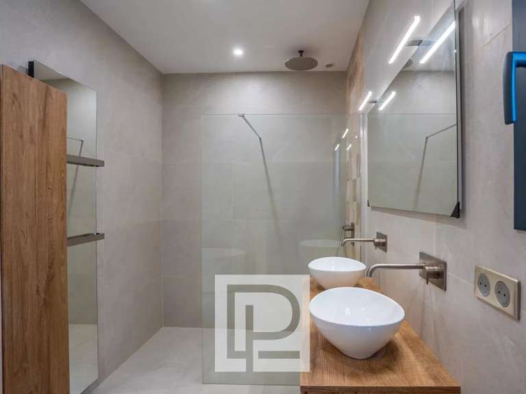 Villa Pégomas - 5 bedrooms - 280m²