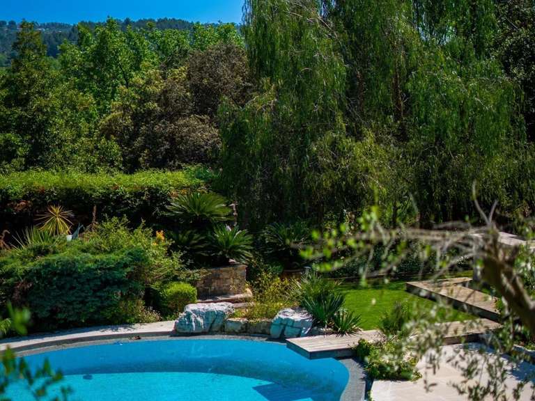 Villa Pégomas - 5 bedrooms - 280m²