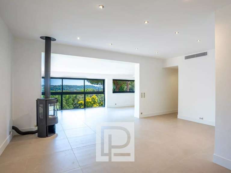 Villa Pégomas - 5 bedrooms - 280m²