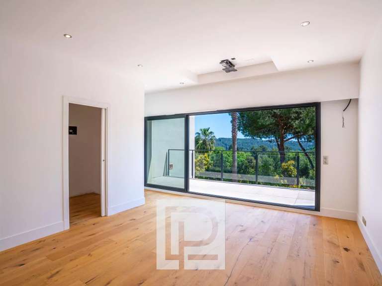 Villa Pégomas - 5 bedrooms - 280m²