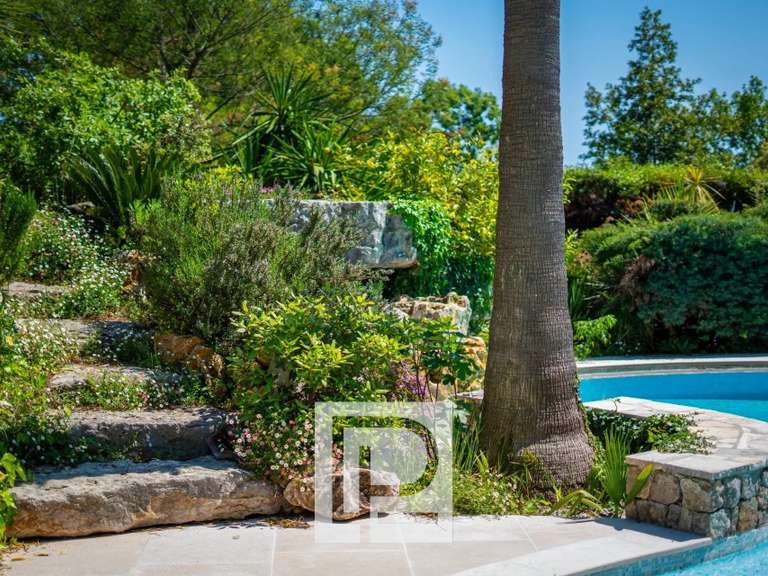 Villa Pégomas - 5 bedrooms - 280m²