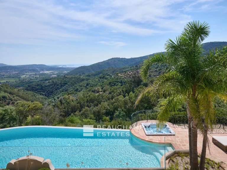 Villa Pégomas - 5 bedrooms - 365m²