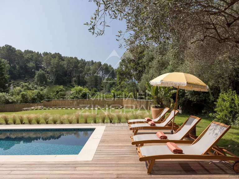 Villa Pégomas - 4 chambres - 282m²