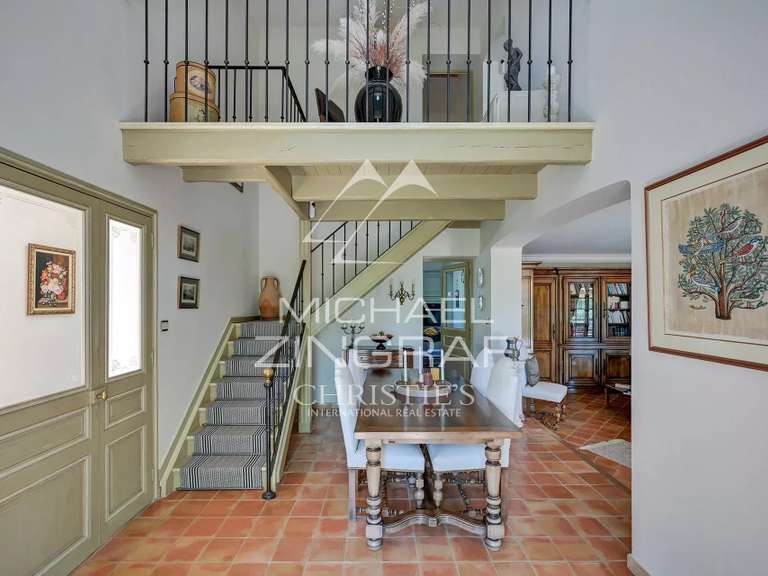 Maison Pélissanne - 5 chambres - 225m²