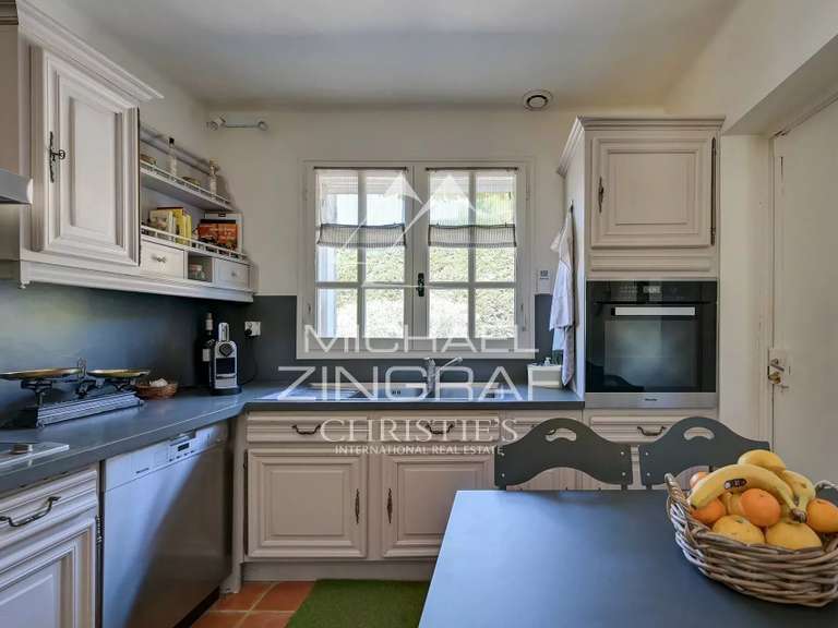 Maison Pélissanne - 5 chambres - 225m²