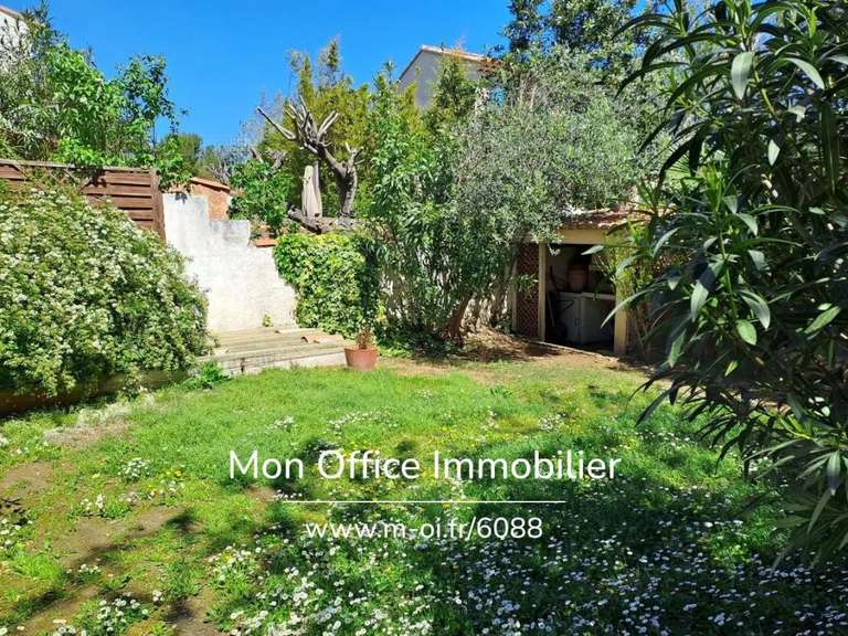Maison Pélissanne - 3 chambres - 207m²