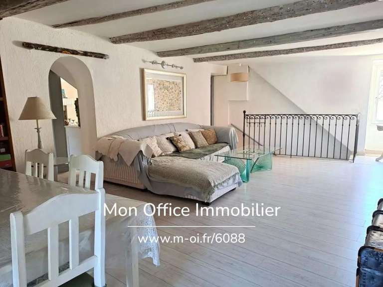 Maison Pélissanne - 3 chambres - 207m²