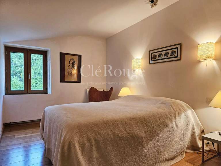 Maison Pellegrue - 9 chambres - 325m²