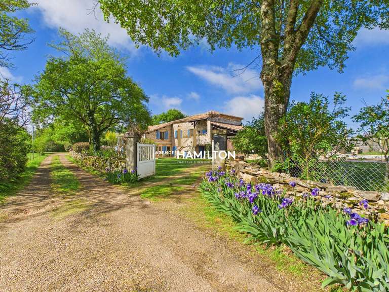 Maison Penne - 3 chambres - 244m²
