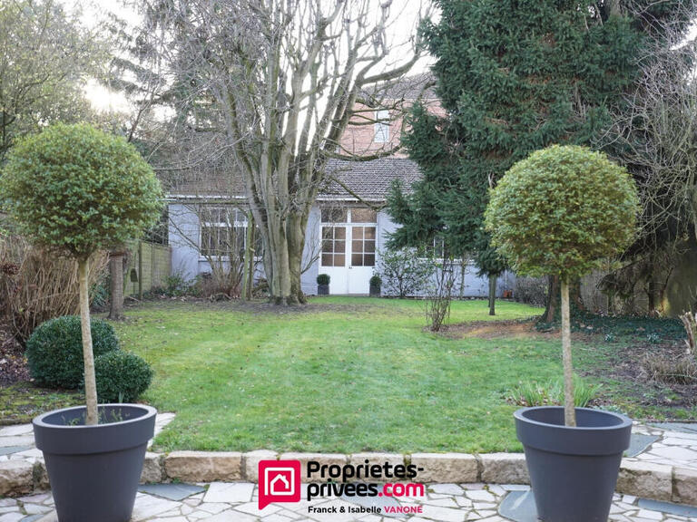 Sale Property Pérenchies - 8 bedrooms