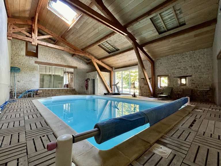 Maison Périgné - 335m²