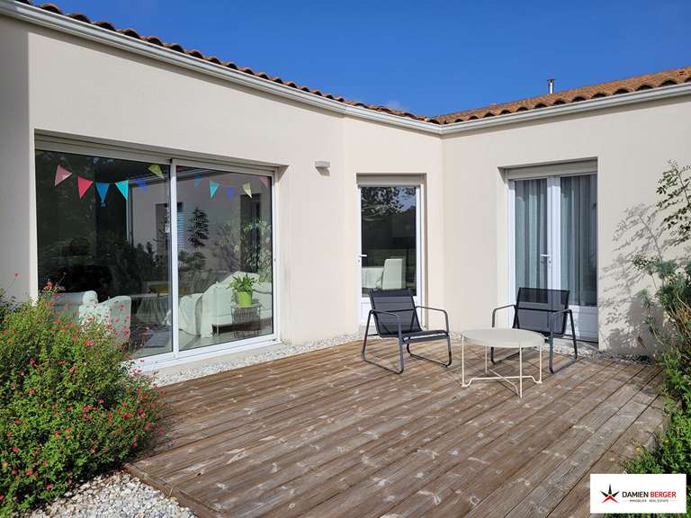 Maison Périgny - 5 chambres - 160m²