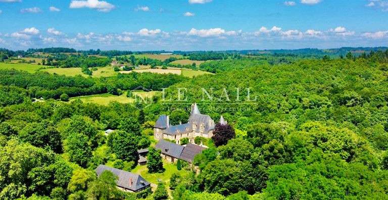 Château Périgueux - 10 chambres - 640m²